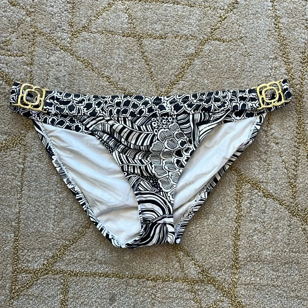 🇪🇸🥑Trina Turk bikini bottom black white pattern gold hardware size 4